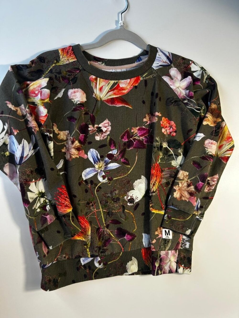 Molo Floral Print Sweatshirt – Olive Green Multicolour – Size 152 / Approx. 11–1 - Picture 2 of 4